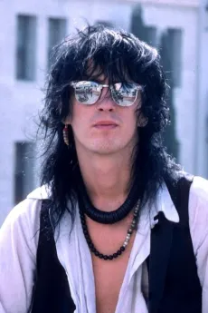 Izzy Stradlin