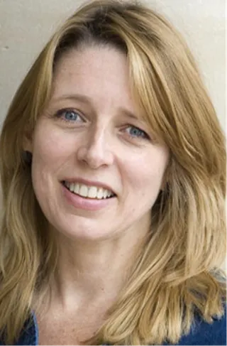 Emma Darmon (Emma Gariepy)