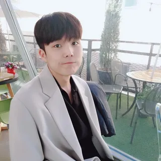 김진홍