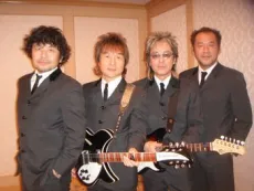 REVOLVER