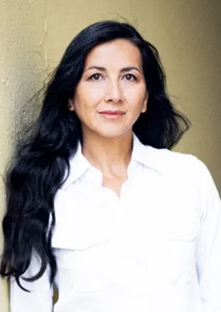 Vanida Karun