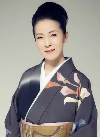 Fuyumi Sakamoto