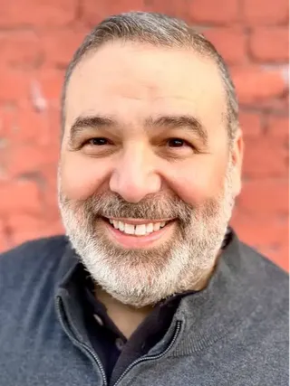 Richard Evan Zieff (Danny Katiana)