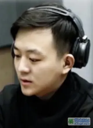 胡良伟