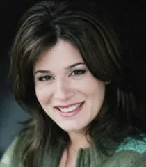 Nicole Oliver