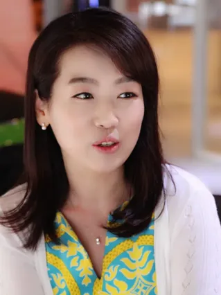 Lee So-eun (RN: Lee So-young)